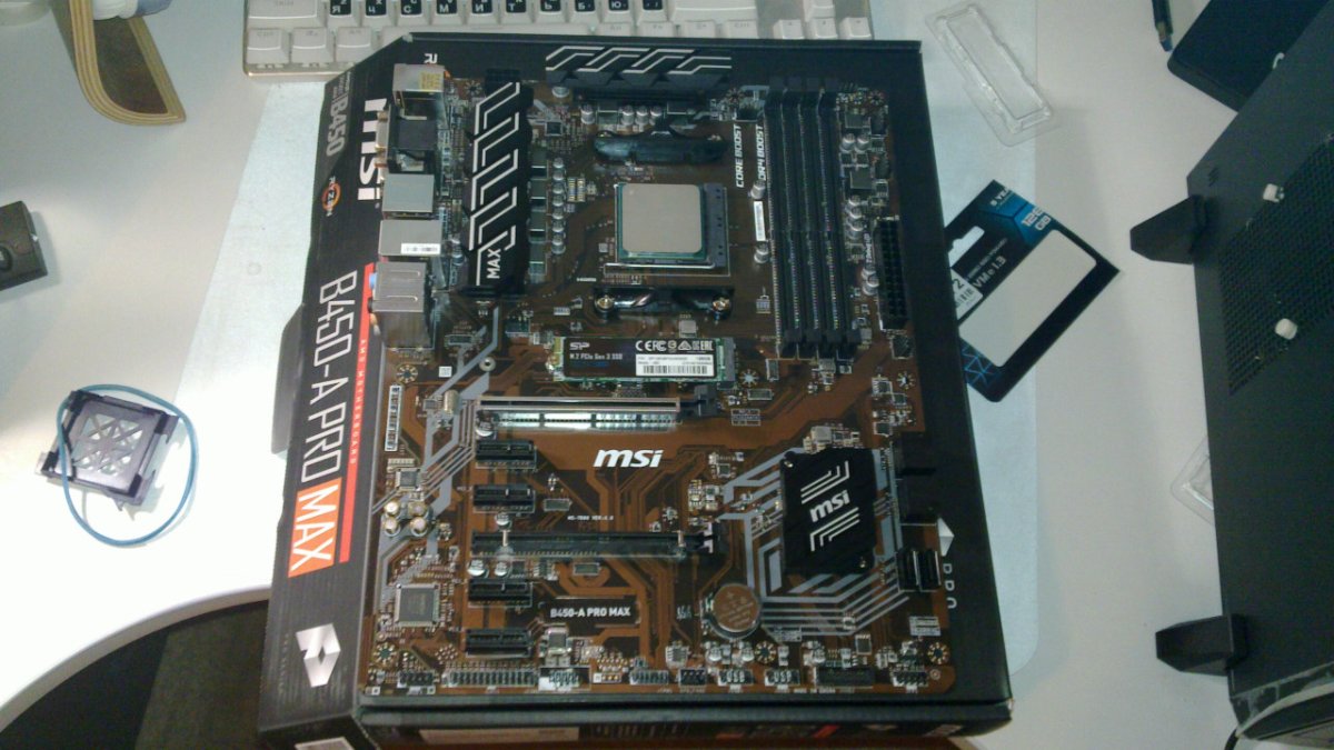 MSI-M2-CPU.jpg